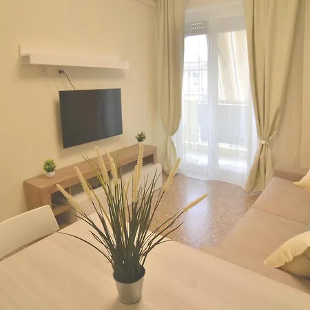 The Sunny House Of * Rome